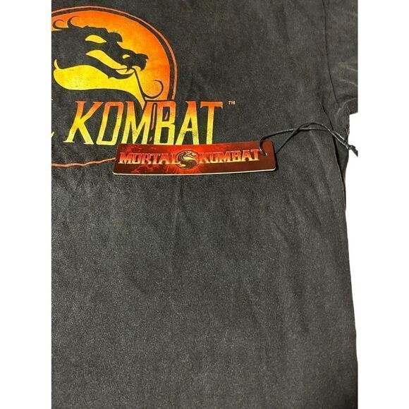 NWT Mortal Kombat Men's Short Sleeve T Shirt New-Vintage Fade Logo Size XL - Picture 8 of 8